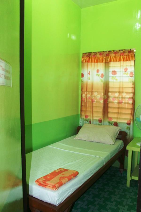 Austria'S Guest House El Nido Exterior photo